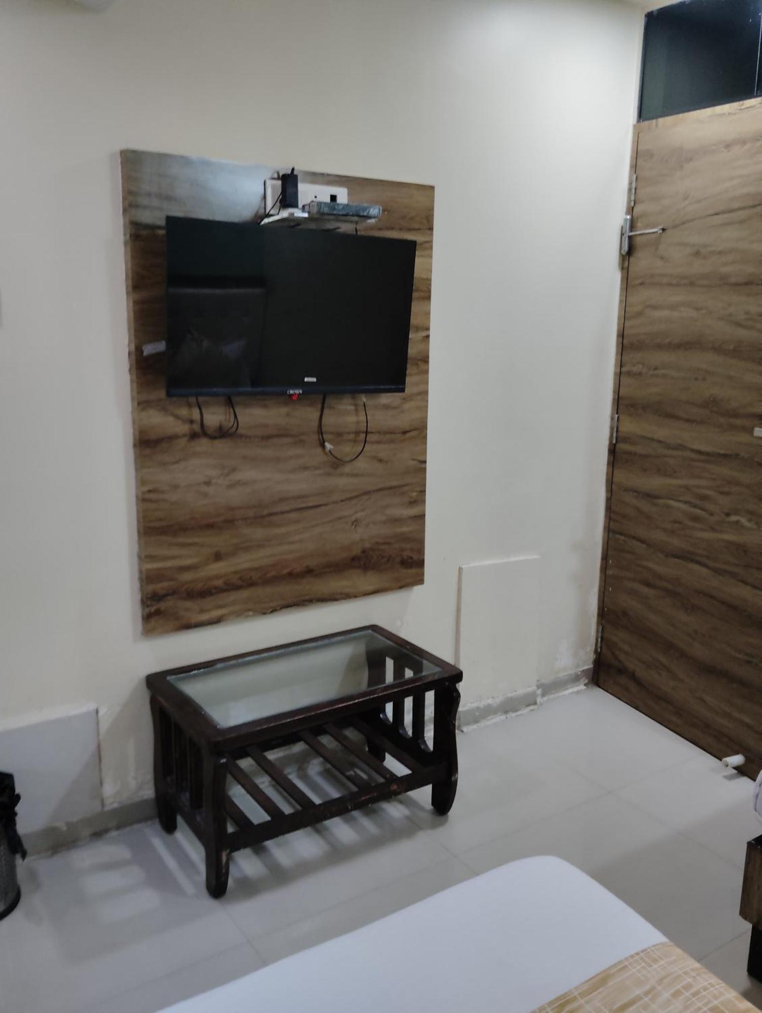 Hotel Crystal Park Near Nesco Exhibition Center Mumbai Luaran gambar