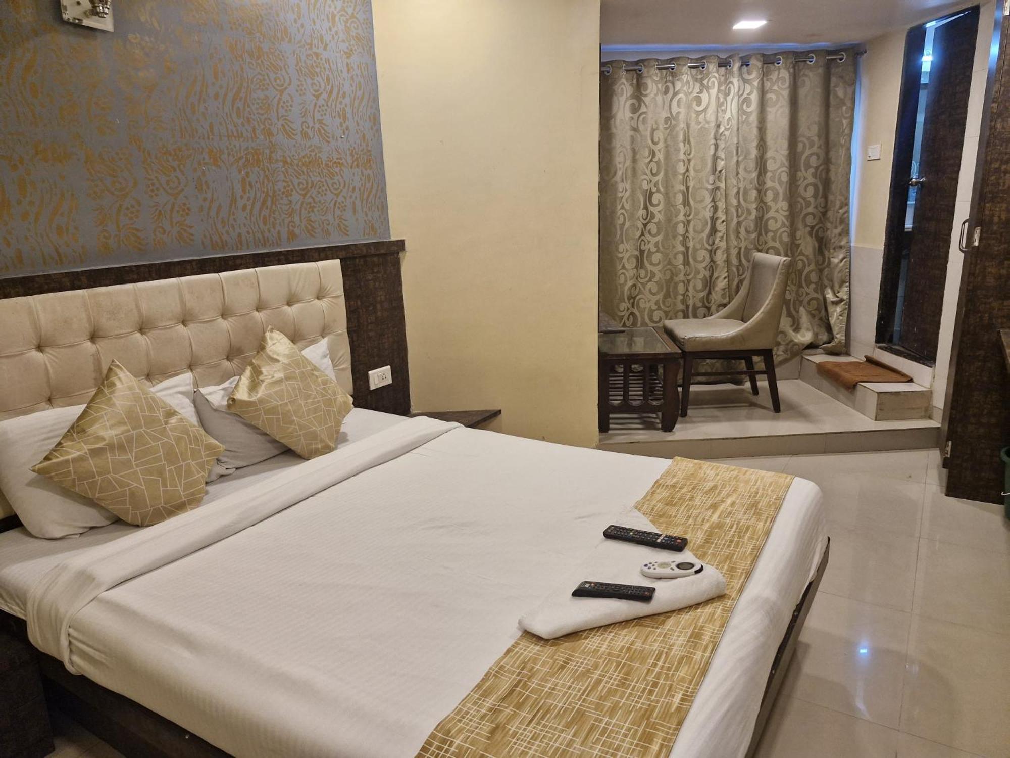 Hotel Crystal Park Near Nesco Exhibition Center Mumbai Luaran gambar